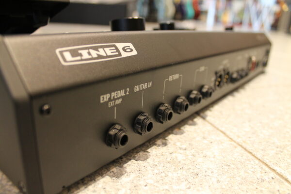 Line6 Helix LT USATO cod. 25023 < Lenzotti Strumenti Musicali