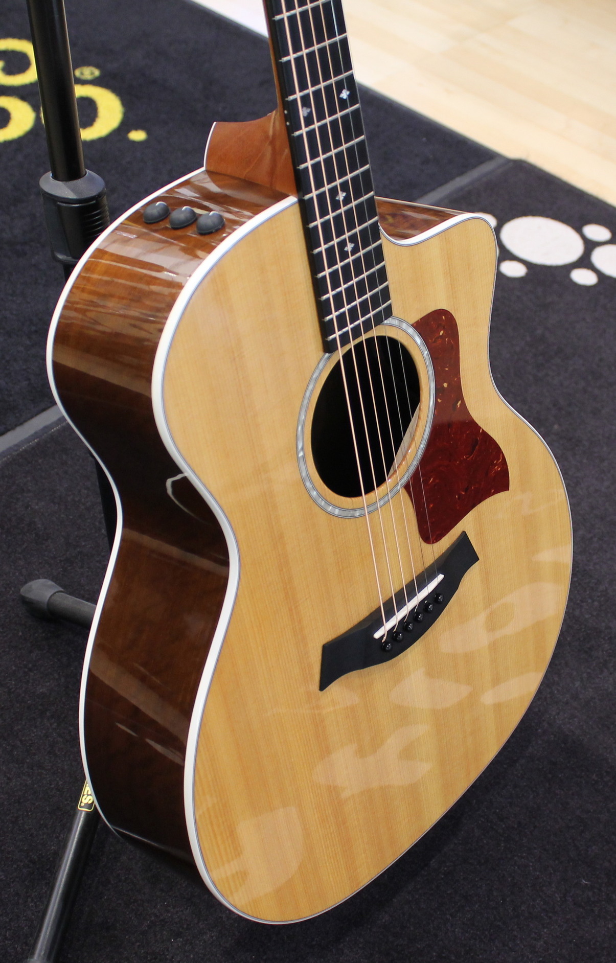 Taylor 214ce DLX USATO cod. 23123 - immagine 2