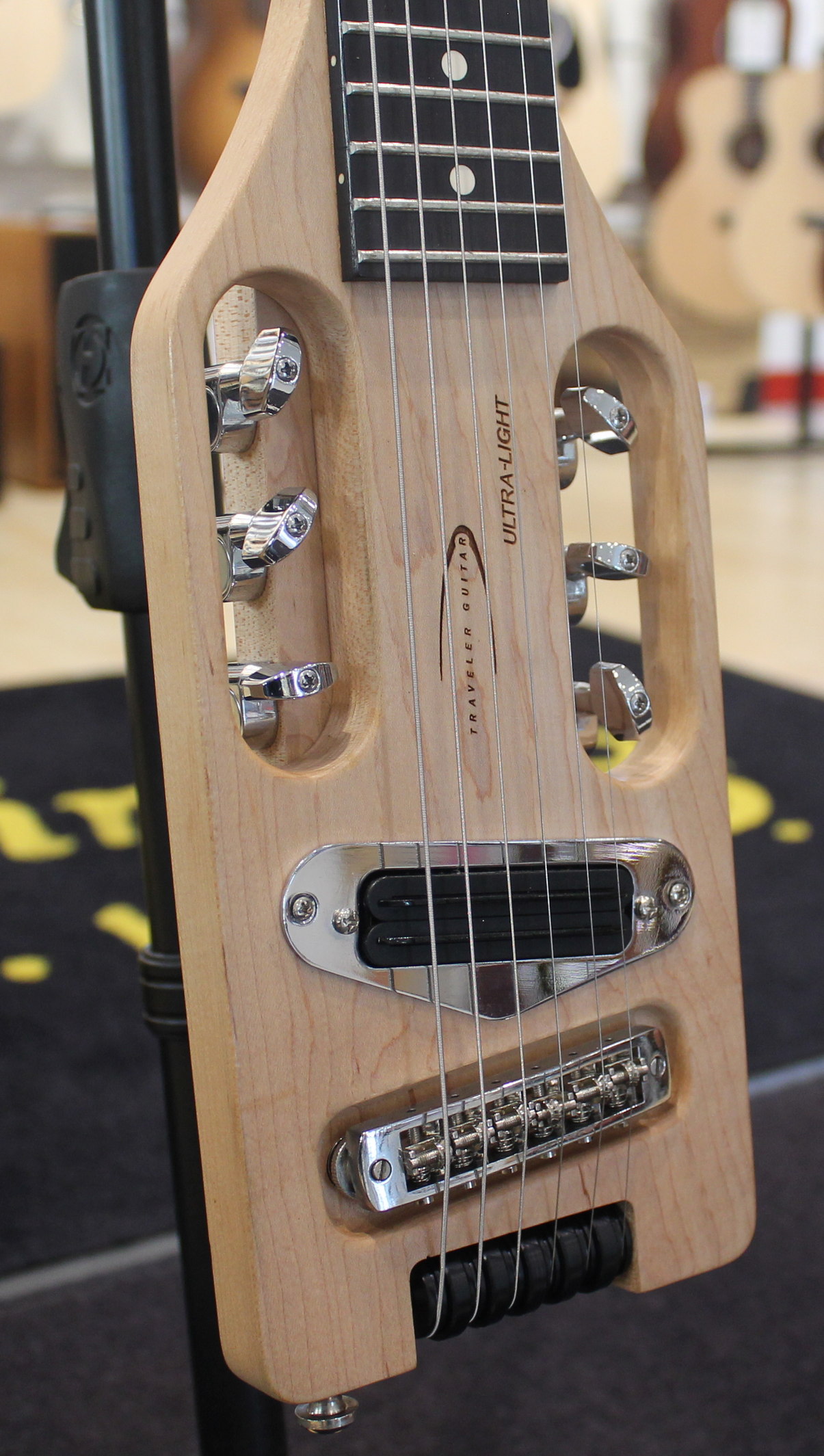 Traveler Guitar Ultra Light USATO cod. 39923