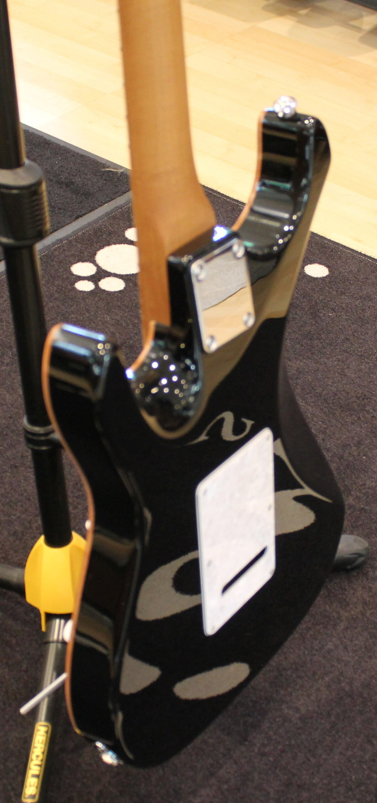 Suhr Standard Plus HSS USATO cod. 43023 - immagine 10