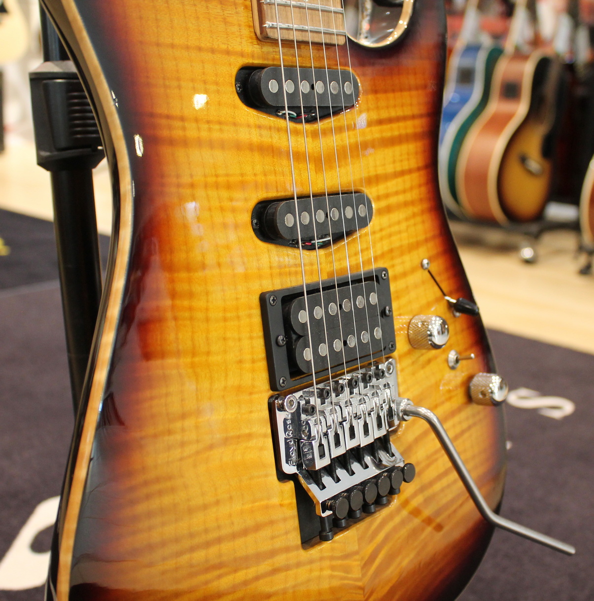Tom Anderson Drop Top 3 Color Burst USATO cod. 39123 - immagine 3