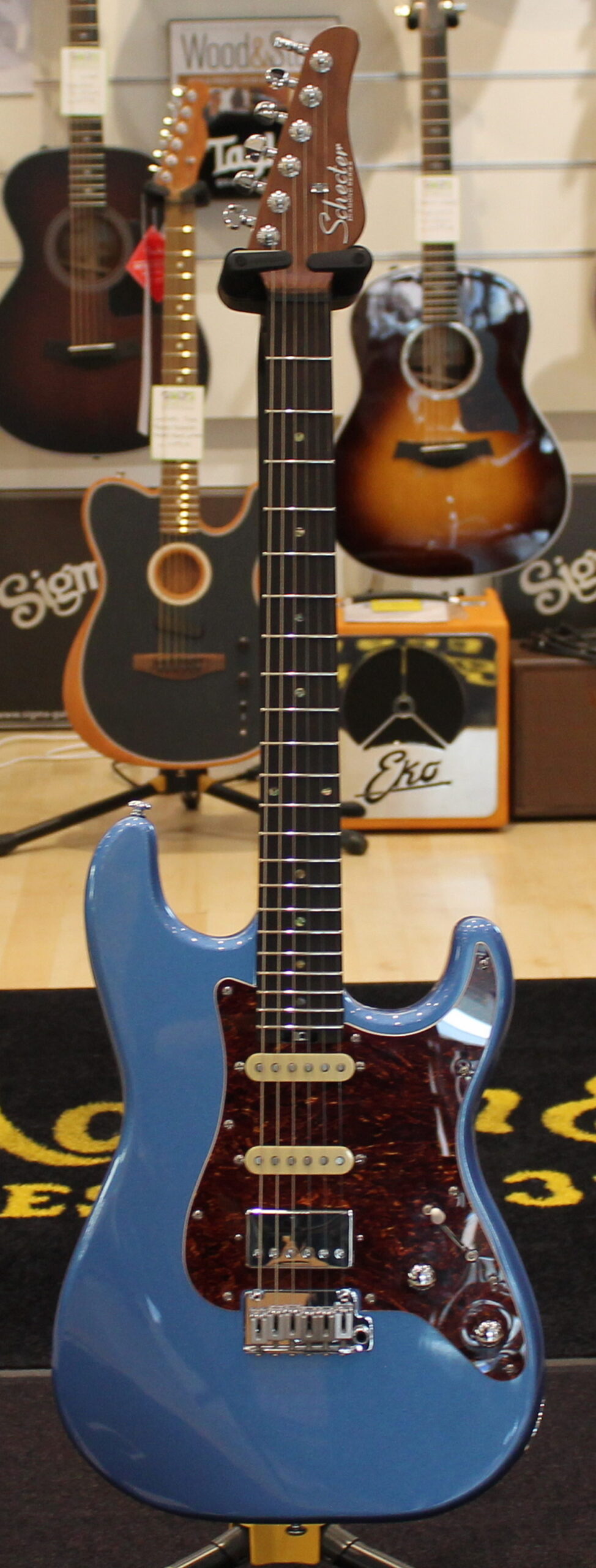 Schecter Traditional R66 Custom HSS DOB EX-DEMO cod. 50723