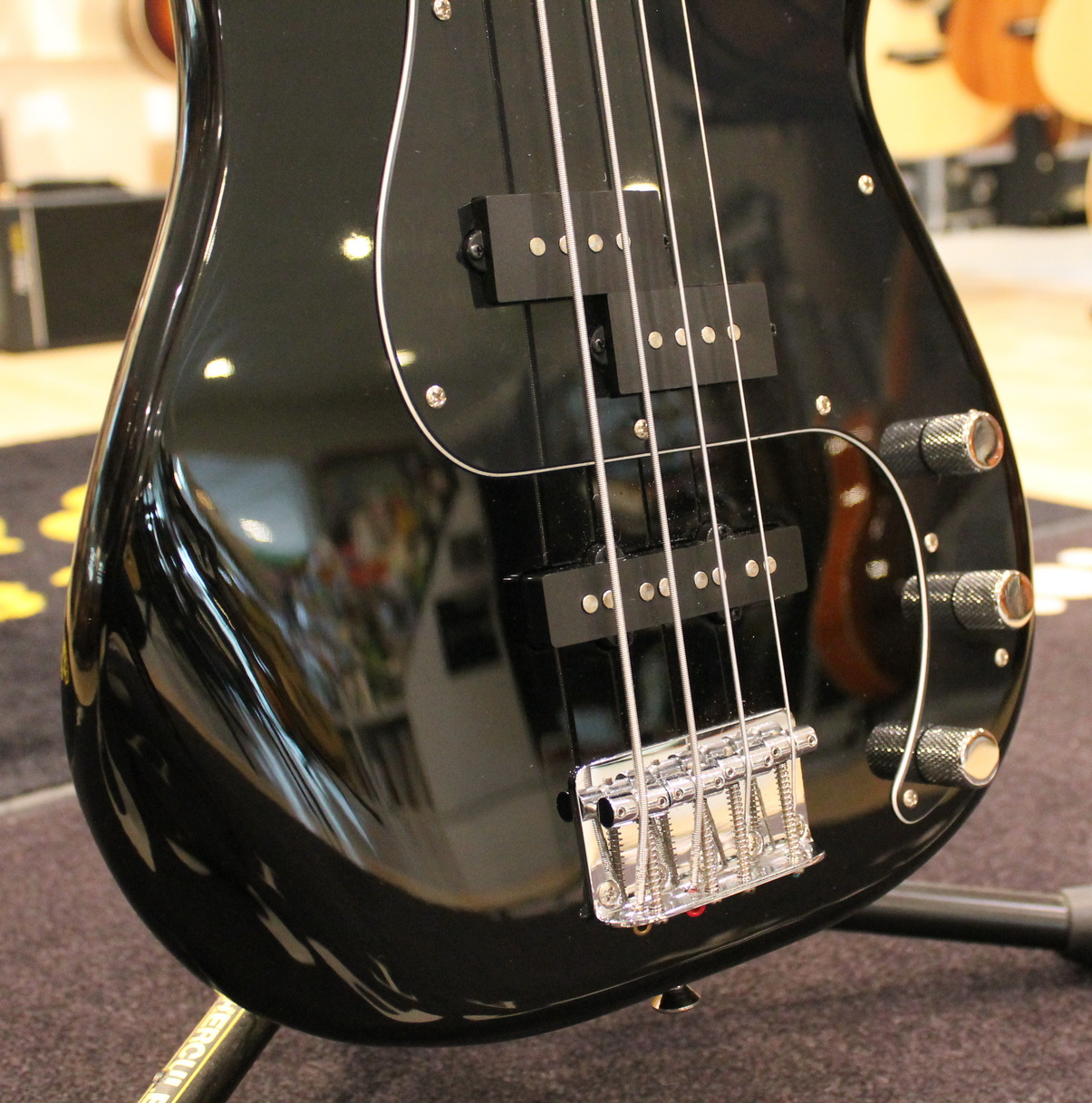 Squier Affinity PJ Bass USATO cod. 48123 - immagine 3