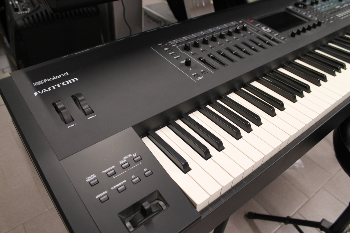 Roland Fantom 8 USATO cod. 56723 - immagine 4