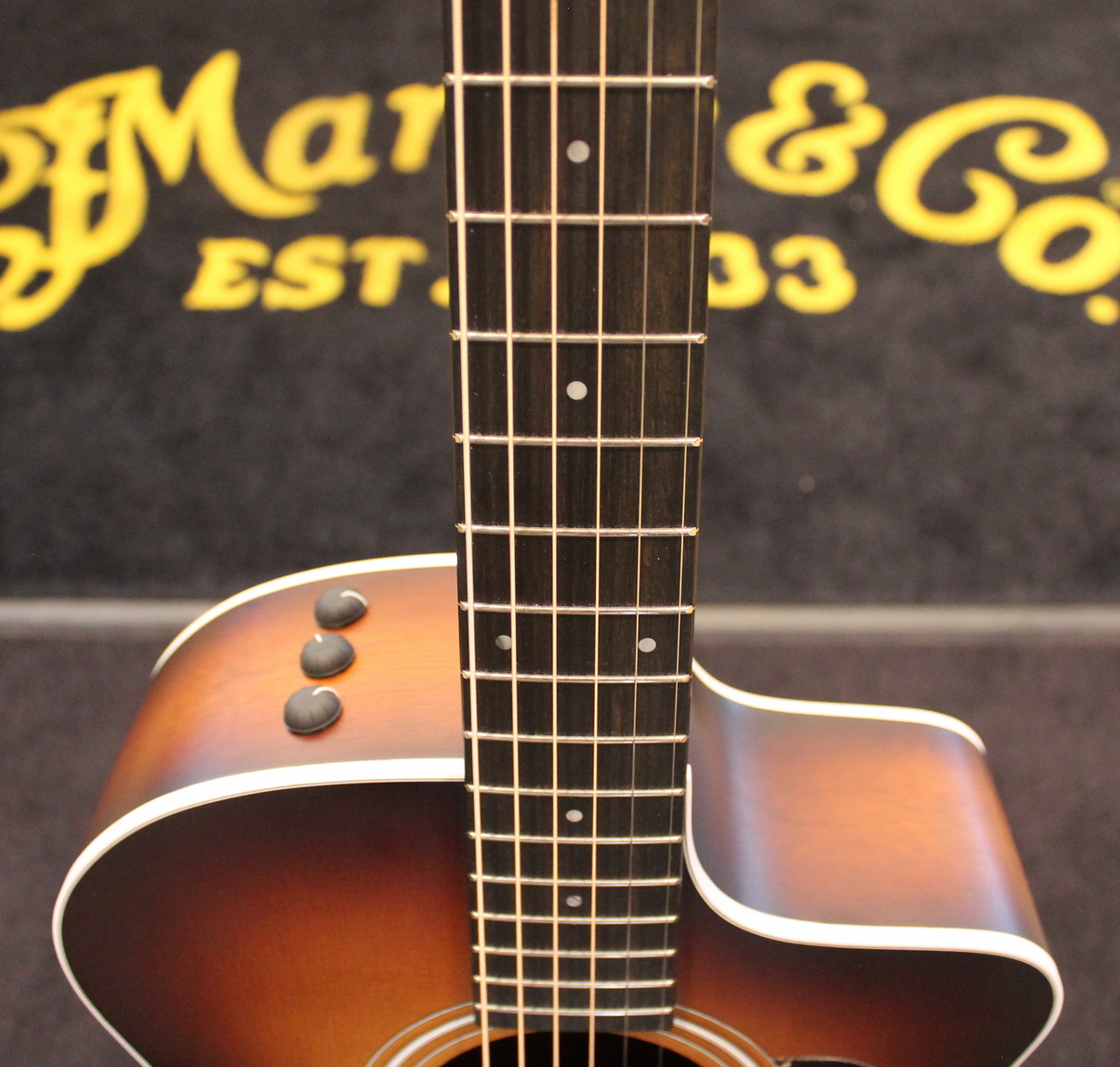 Taylor 214ce-K Sunburst EX DEMO - immagine 11
