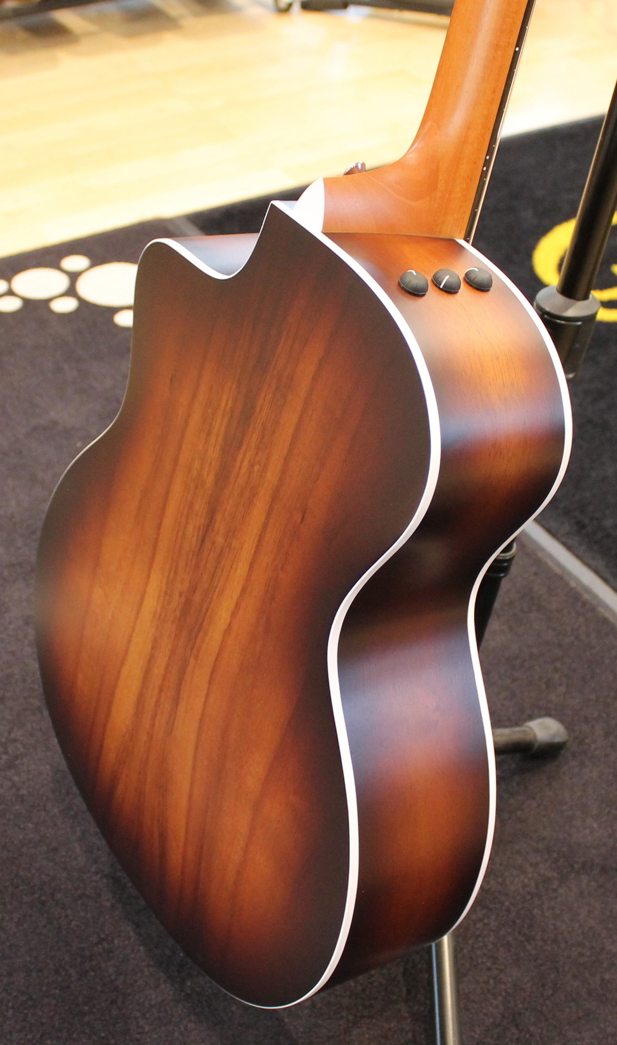 Taylor 214ce-K Sunburst EX DEMO - immagine 6