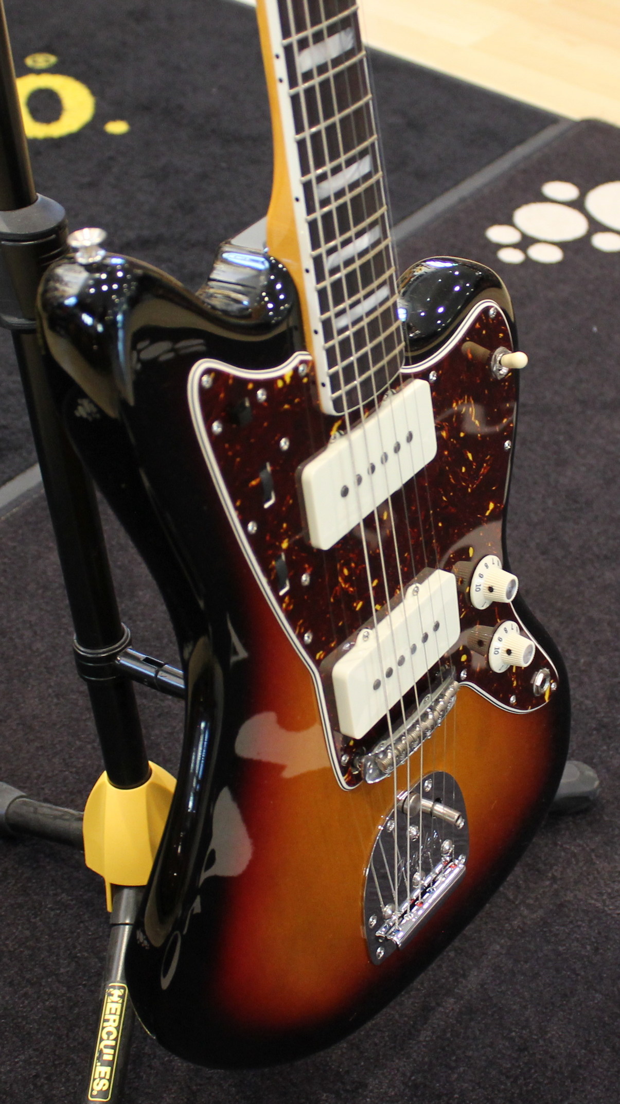 Fender AV II 66 Jazzmaster RW WT3TB EX DEMO cod. 75223 - immagine 2