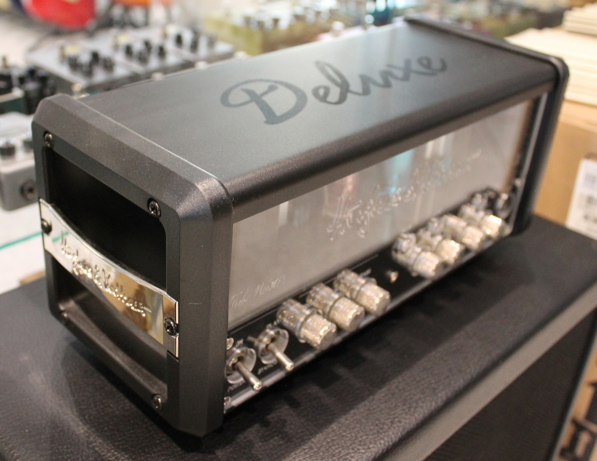 Hughes & Kettner TubeMeister 20 DeLuxe USATO cod. 70623 - immagine 2