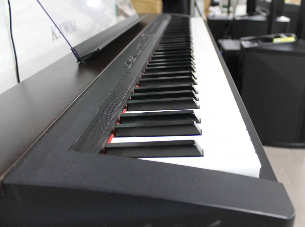 Yamaha P-140 + stand USATO 71823 - immagine 8