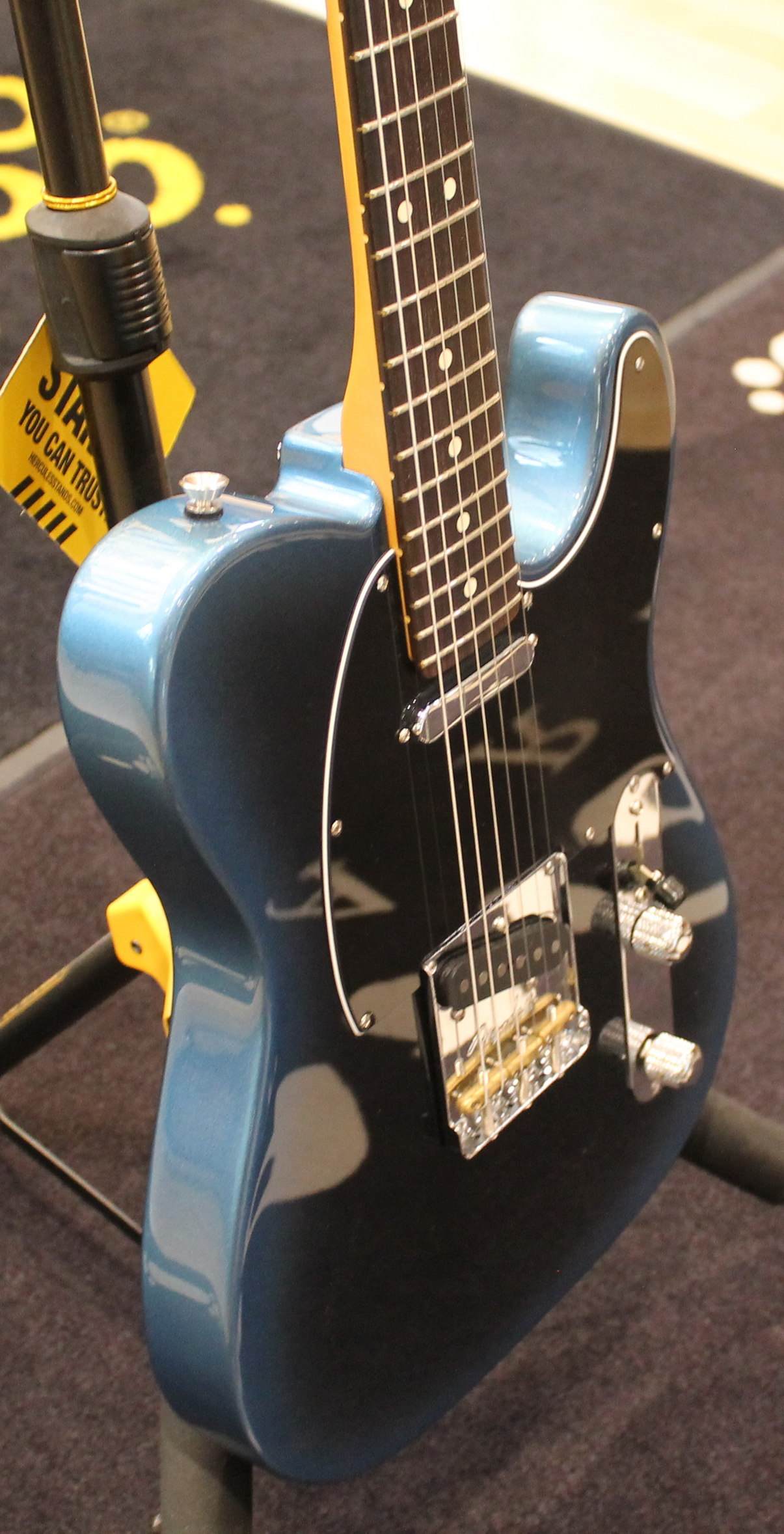 Fender American Professional II Telecaster Dark Night USATO cod. 93223 - immagine 2