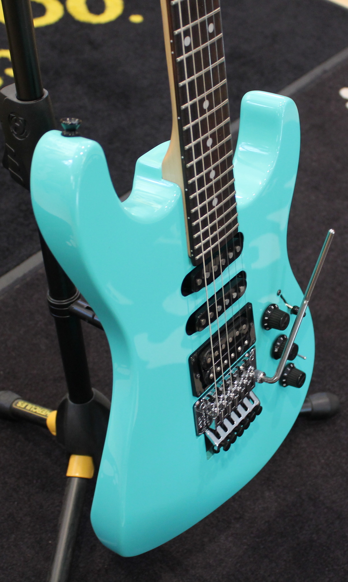 Fender HM Strat Ice Blue LTD USATO cod. 87223 - immagine 2