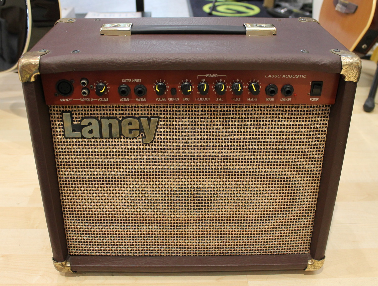 LANEY LA 30D AMPLIFICATORE PER CHITARRA ACUSTICA E VOCE