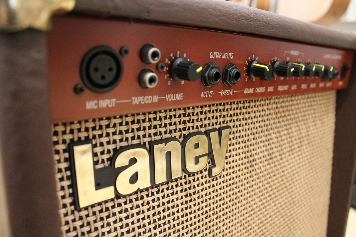 LANEY LA10C Amplificatore Combo per Chitarra Acustica