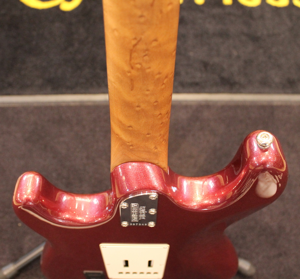 Music Man Cutlass SSS Maroon Mist USATO - immagine 12