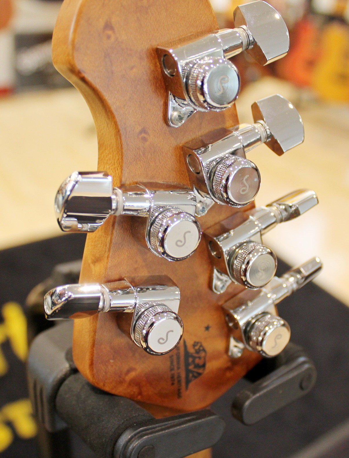 Music Man Cutlass SSS Maroon Mist USATO - immagine 16