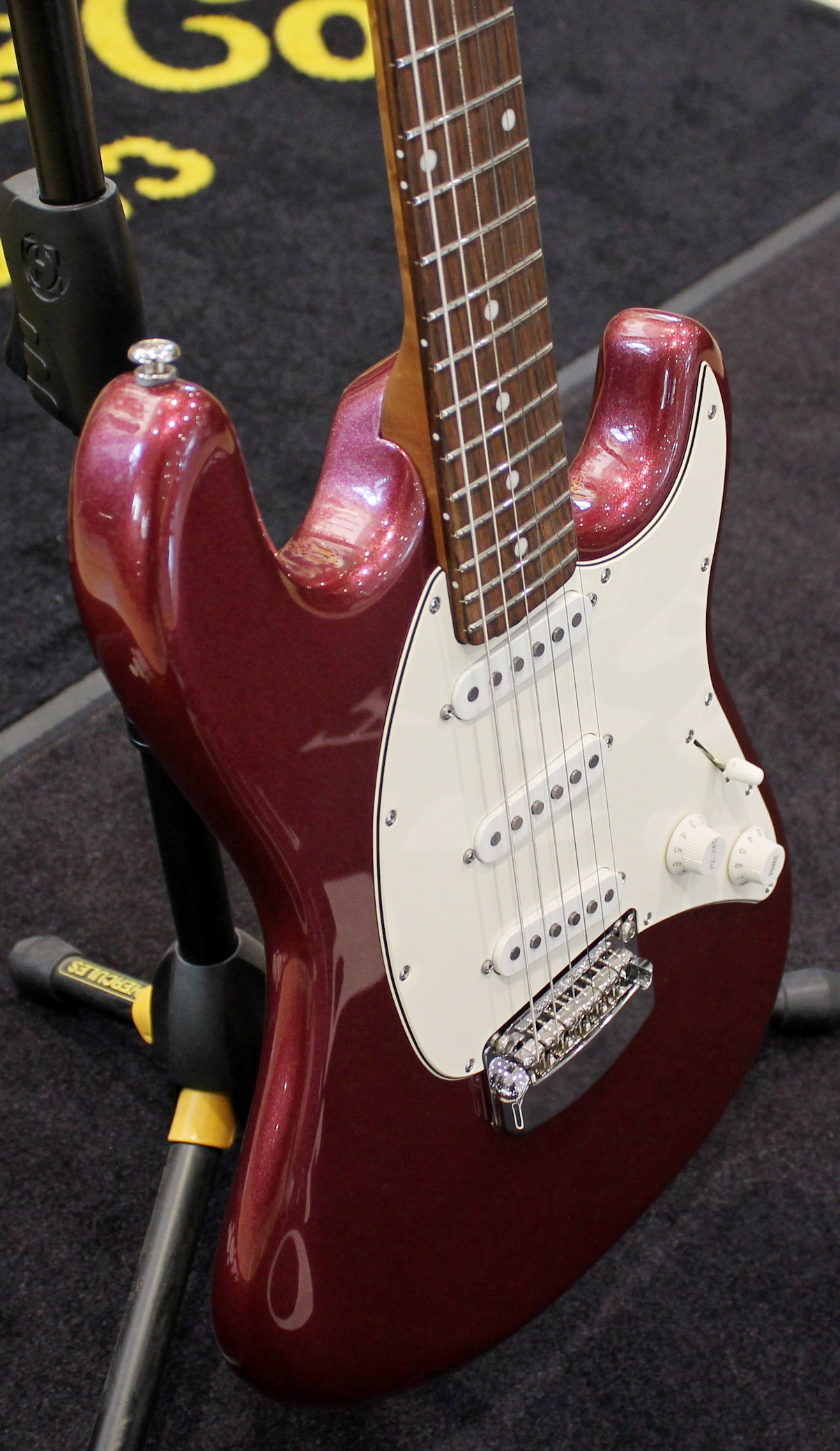 Music Man Cutlass SSS Maroon Mist USATO - immagine 2