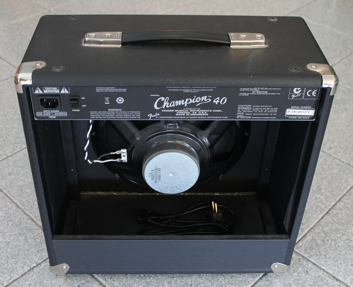 Fender Champion 40 USATO cod. 99023 - immagine 2