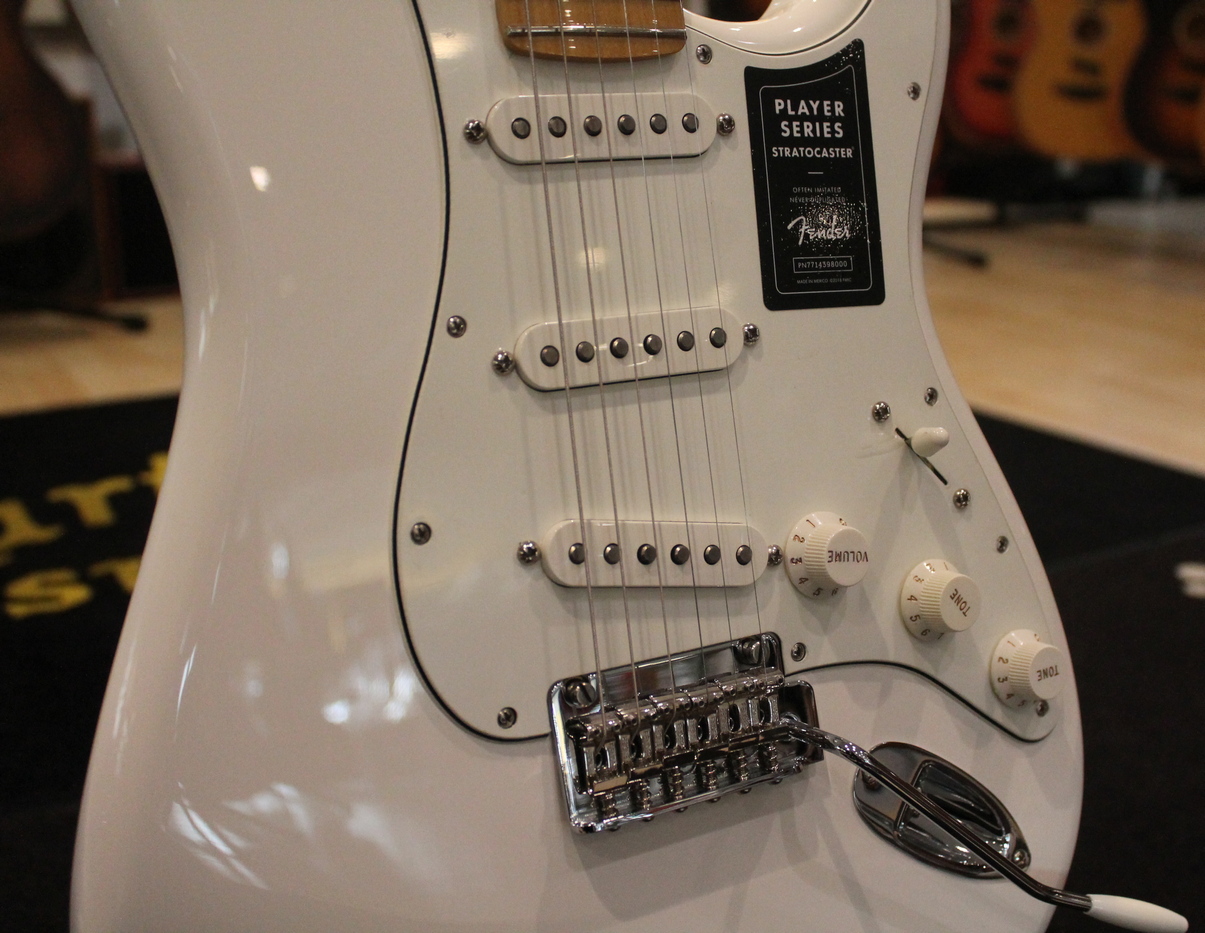 Fender Player Stratocaster Polar White MN USATO cod. 11123 - immagine 3
