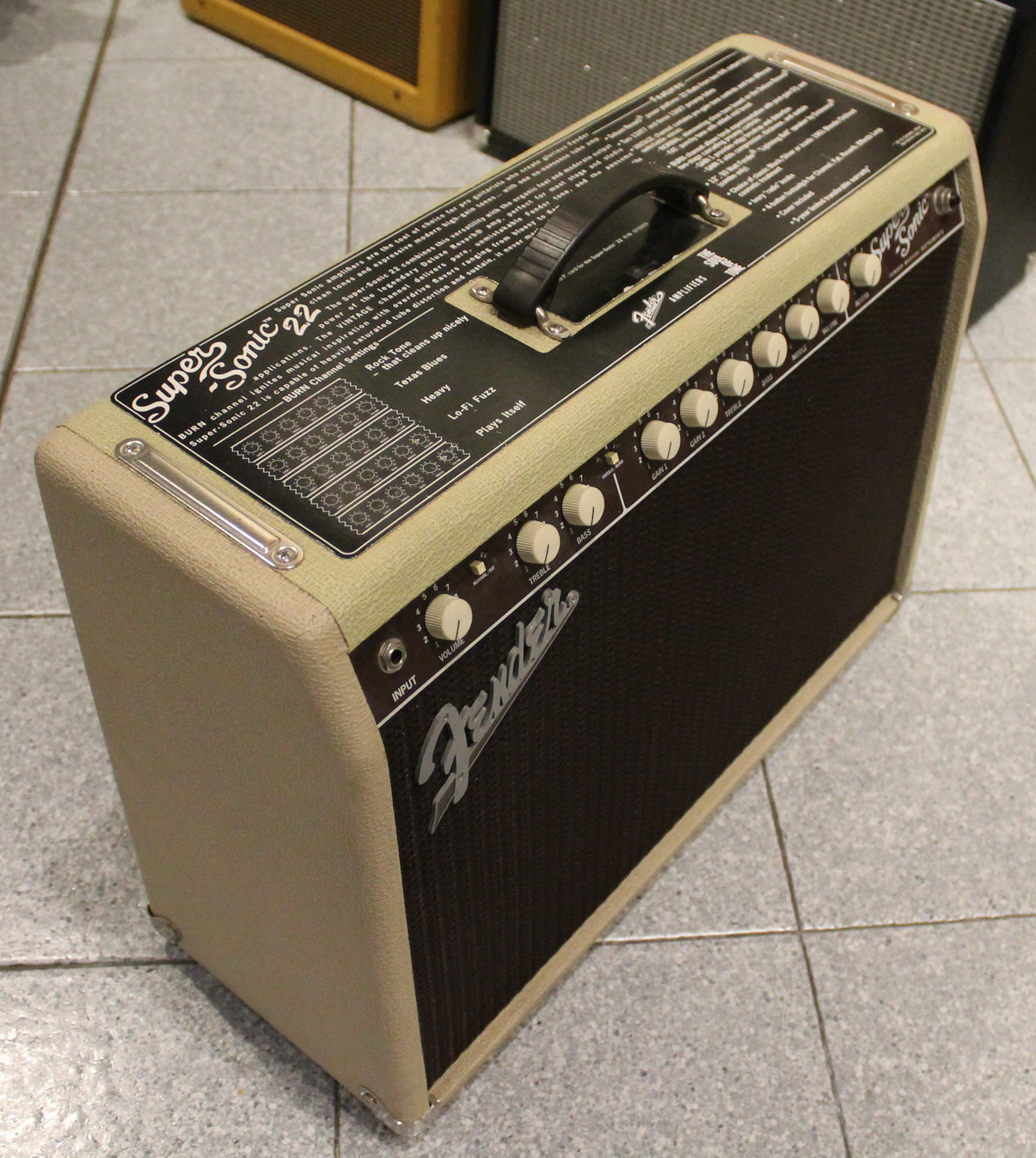 Fender Super-Sonic 22 Blonde USATO cod. 113523 - immagine 3