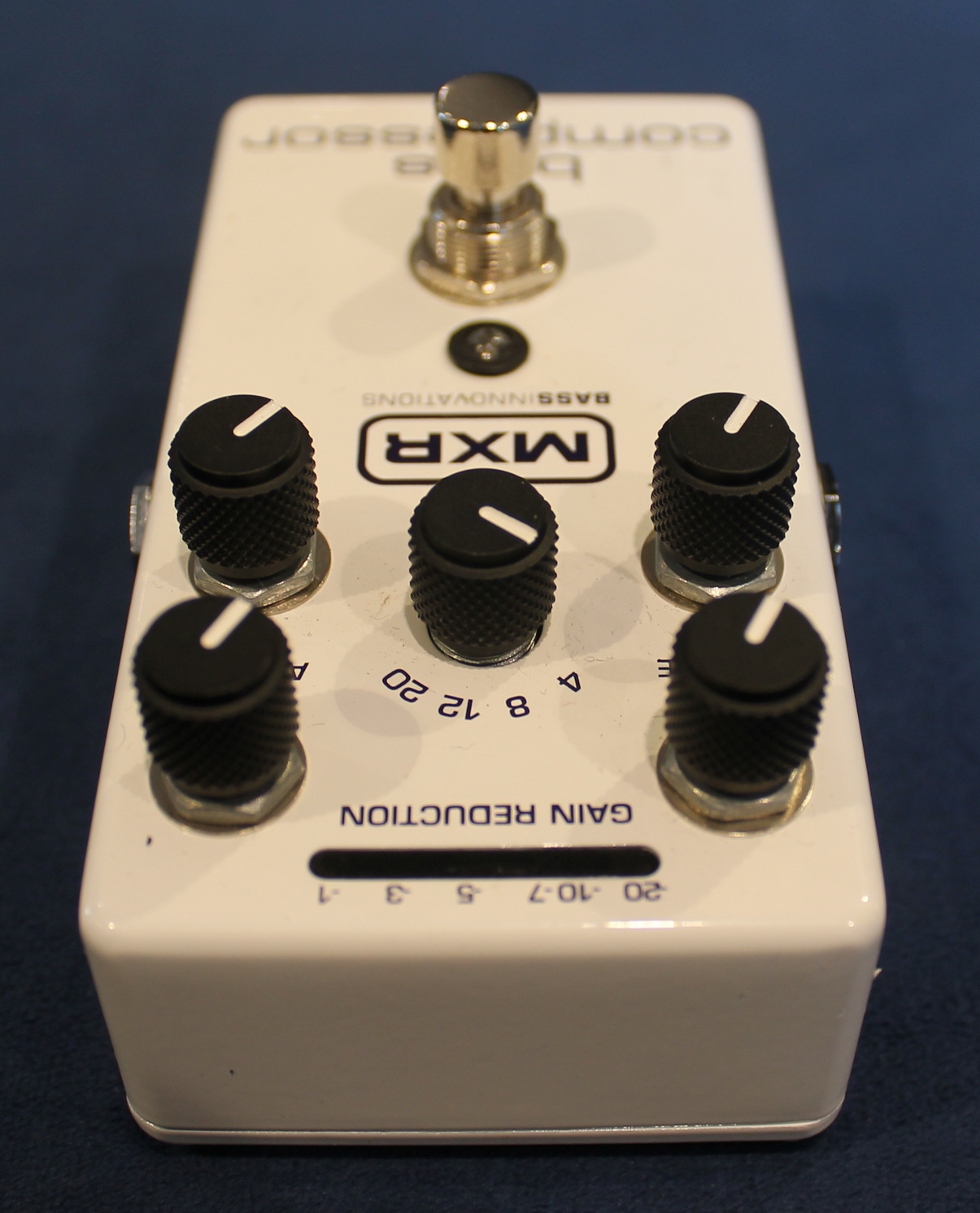 MXR M87 Bass Compressor[値下げ中] MXR M87 Bass Compressor - Geek IN Box