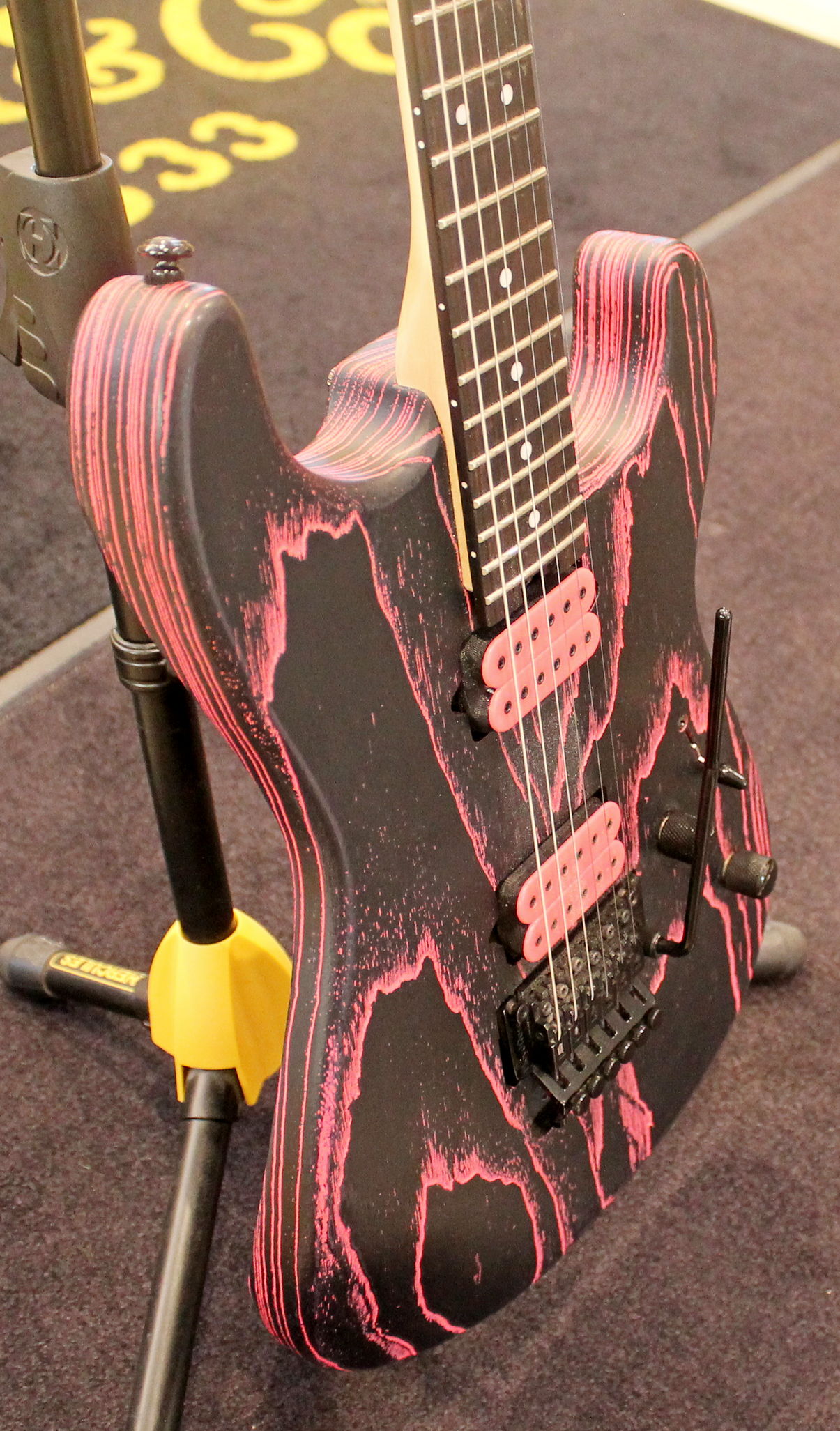 Charvel Pro-Mod San Dimas Style 1 HH FR Ash Neon Pink USATO cod. 24724 - immagine 2