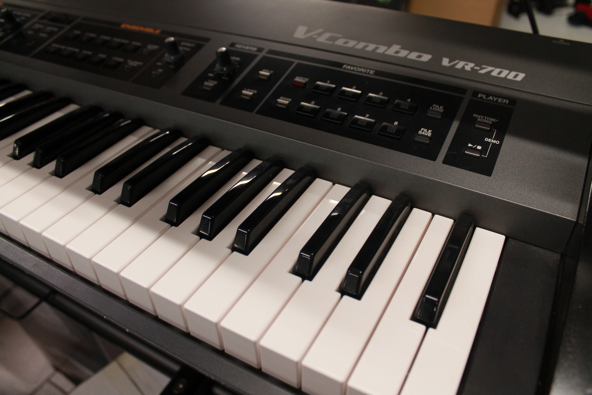 Roland VR-700 USATO cod. 35524 - immagine 4