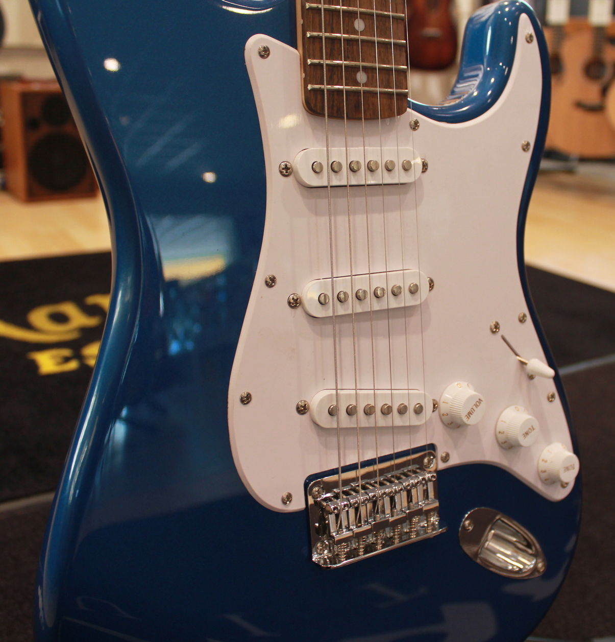 Squier Bullet Stratocaster HT LPB USATO cod. 38024 - immagine 3