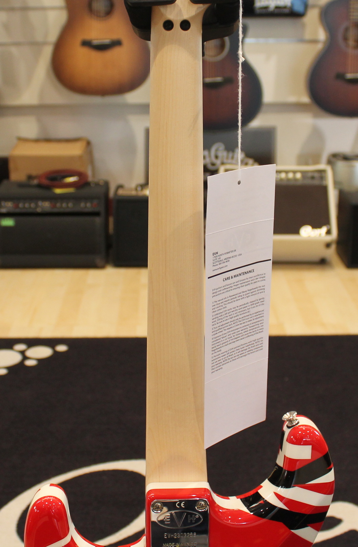 EVH Striped Series Red EX DEMO cod. 66624 - immagine 12