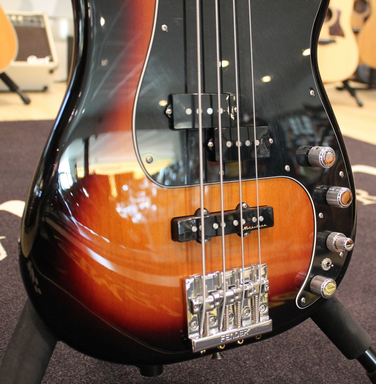 Fender DeLuxe Active Precision Bass USATO cod. 68824 - immagine 3