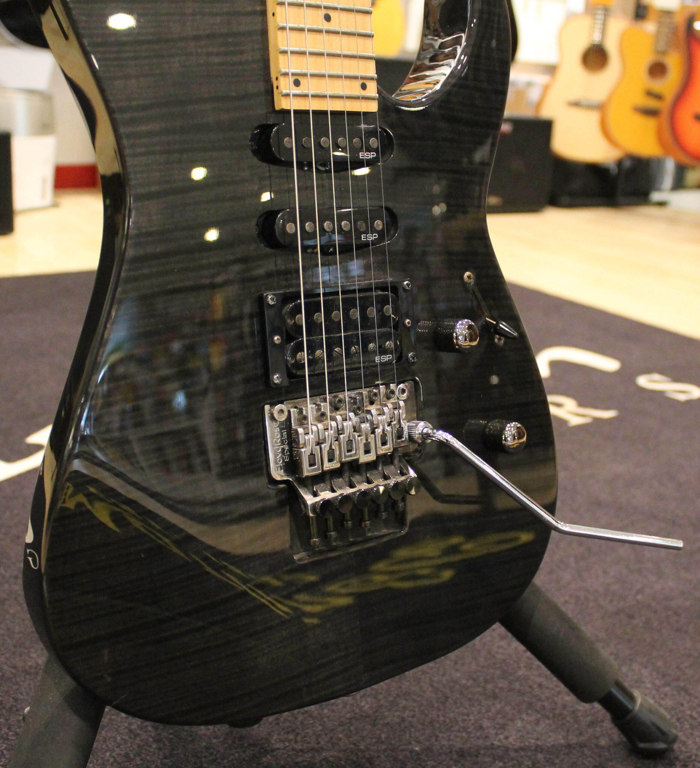 LTD M103FM FR Flame Top Trans Black USATO cod.11325 - immagine 3