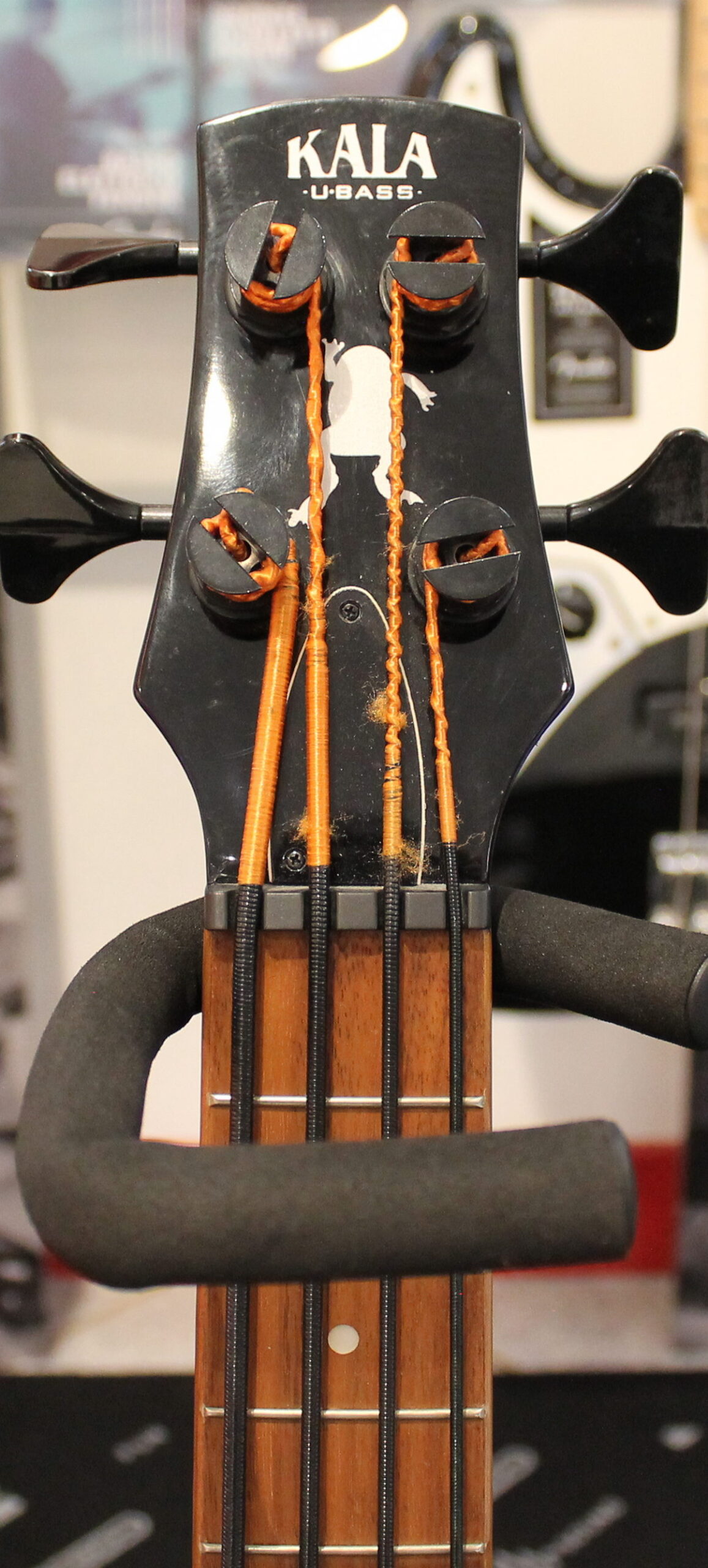 Kala U-Bass USATO cod. 38025 - immagine 6