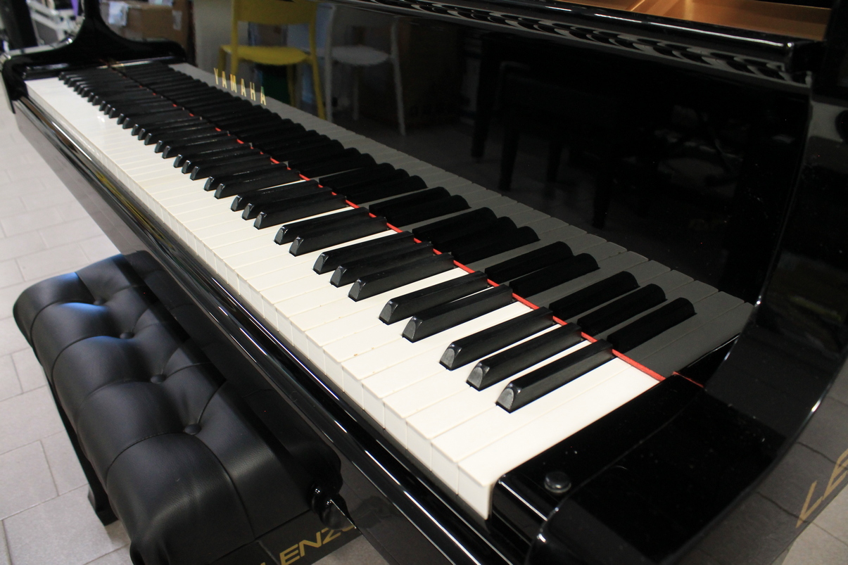 Yamaha C3 Pianoforte Mezzacoda Ricondizionato - immagine 5