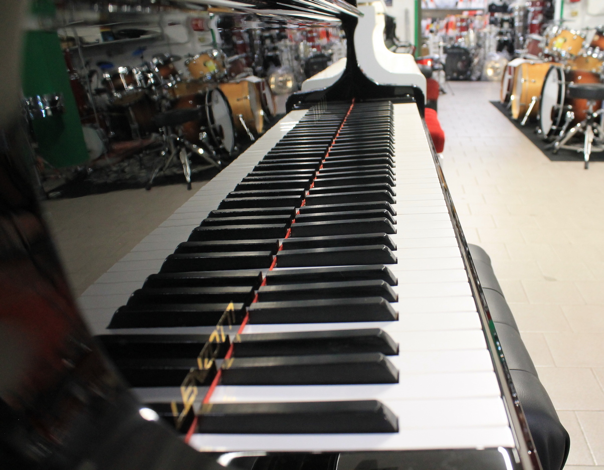 Yamaha C3 Pianoforte Mezzacoda Ricondizionato - immagine 7