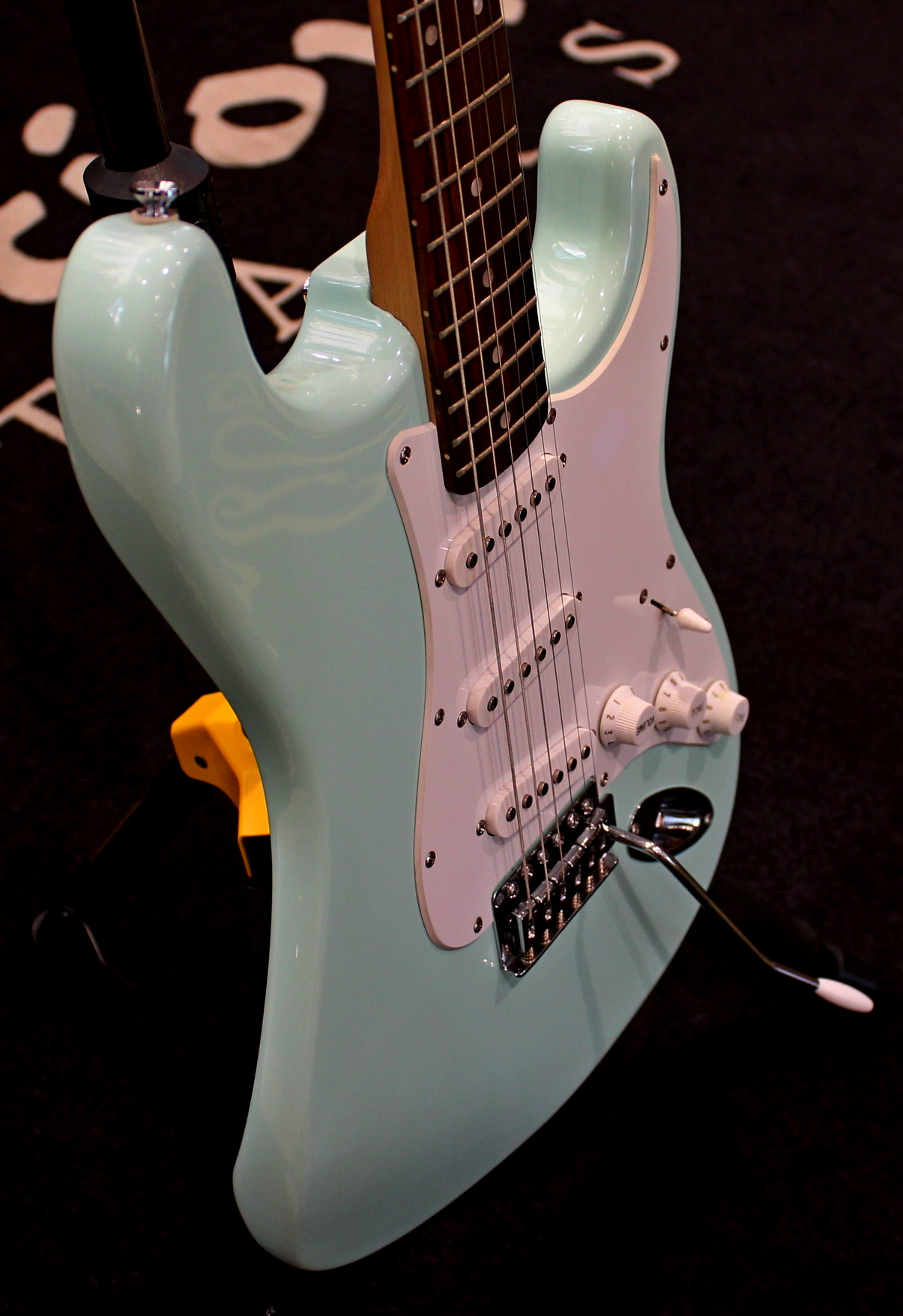 Squier Bullet Stratocaster Daphne Blue USATO cod. 76425 - immagine 2