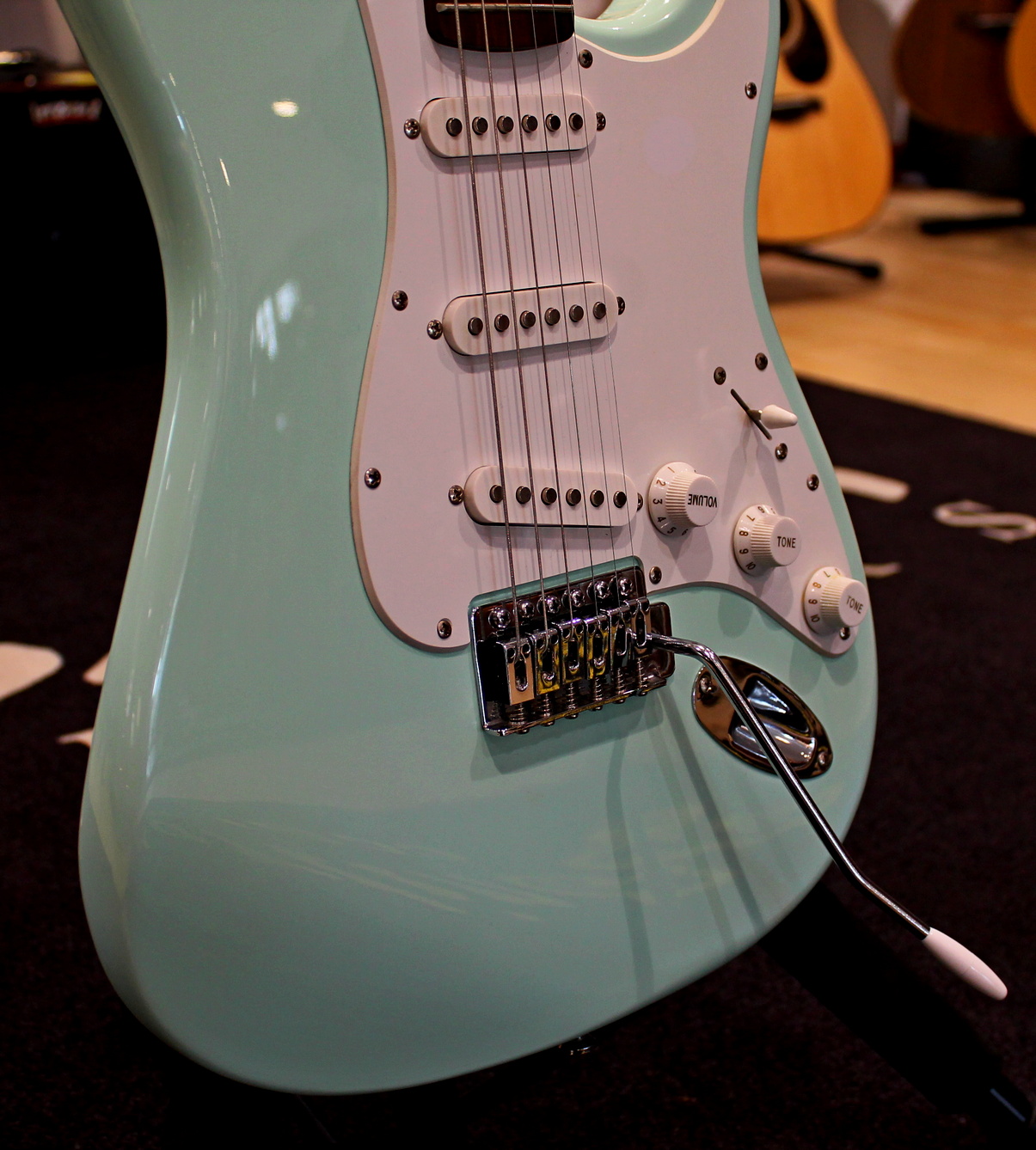 Squier Bullet Stratocaster Daphne Blue USATO cod. 76425 - immagine 3