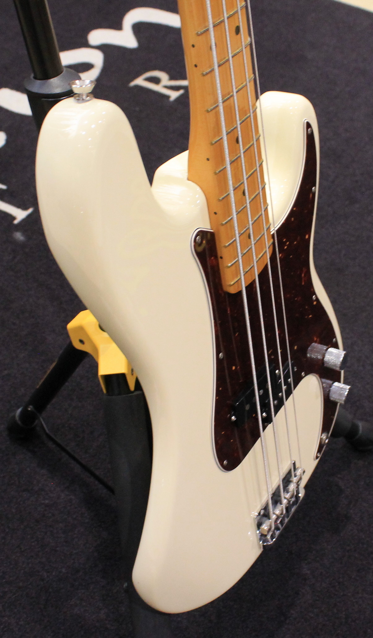 Fender Precision American Professional II OW USATO cod. 86625 - immagine 2