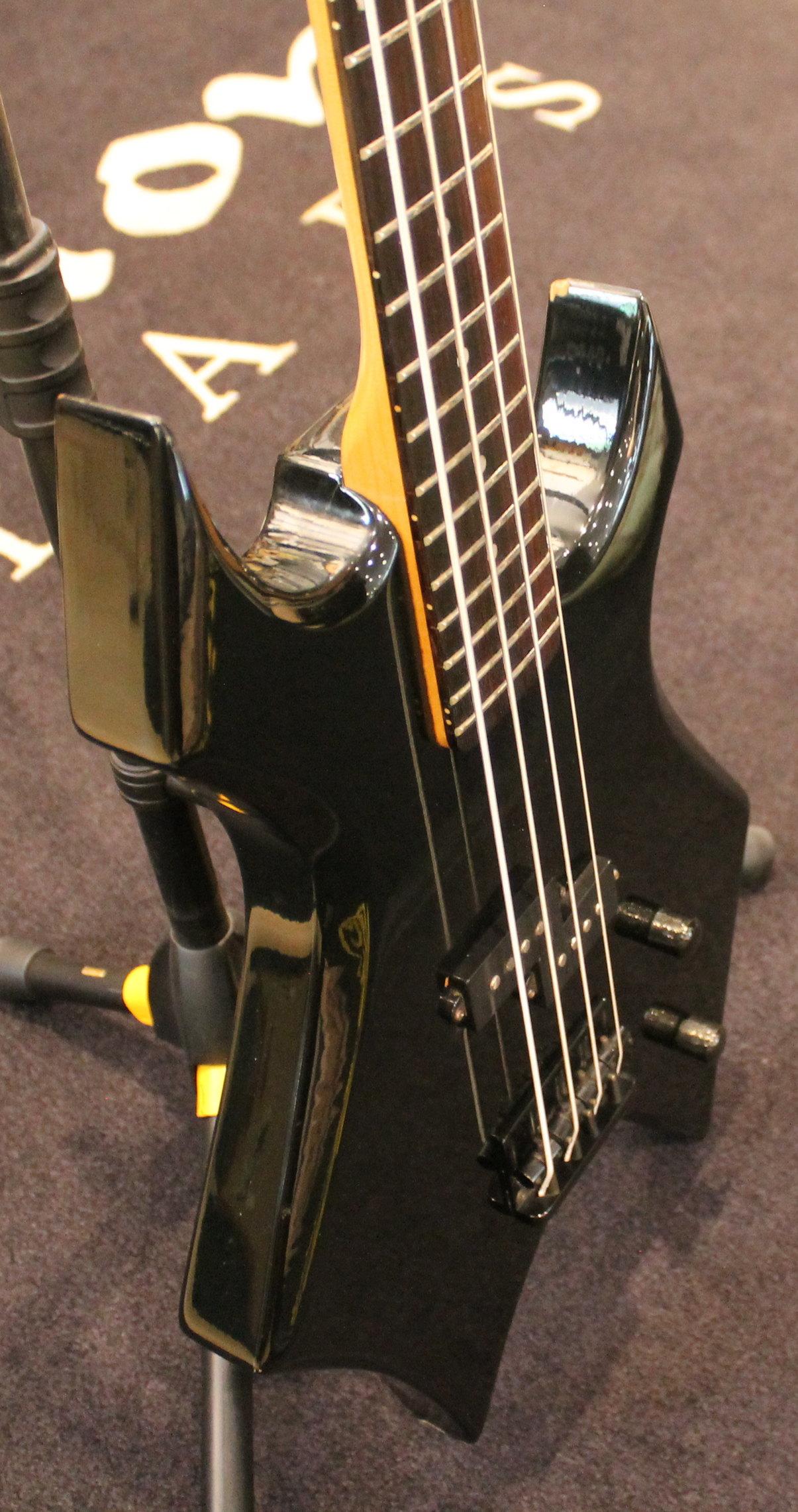 B.C. Rich Warlock Bass USATO cod. 20226 - immagine 2