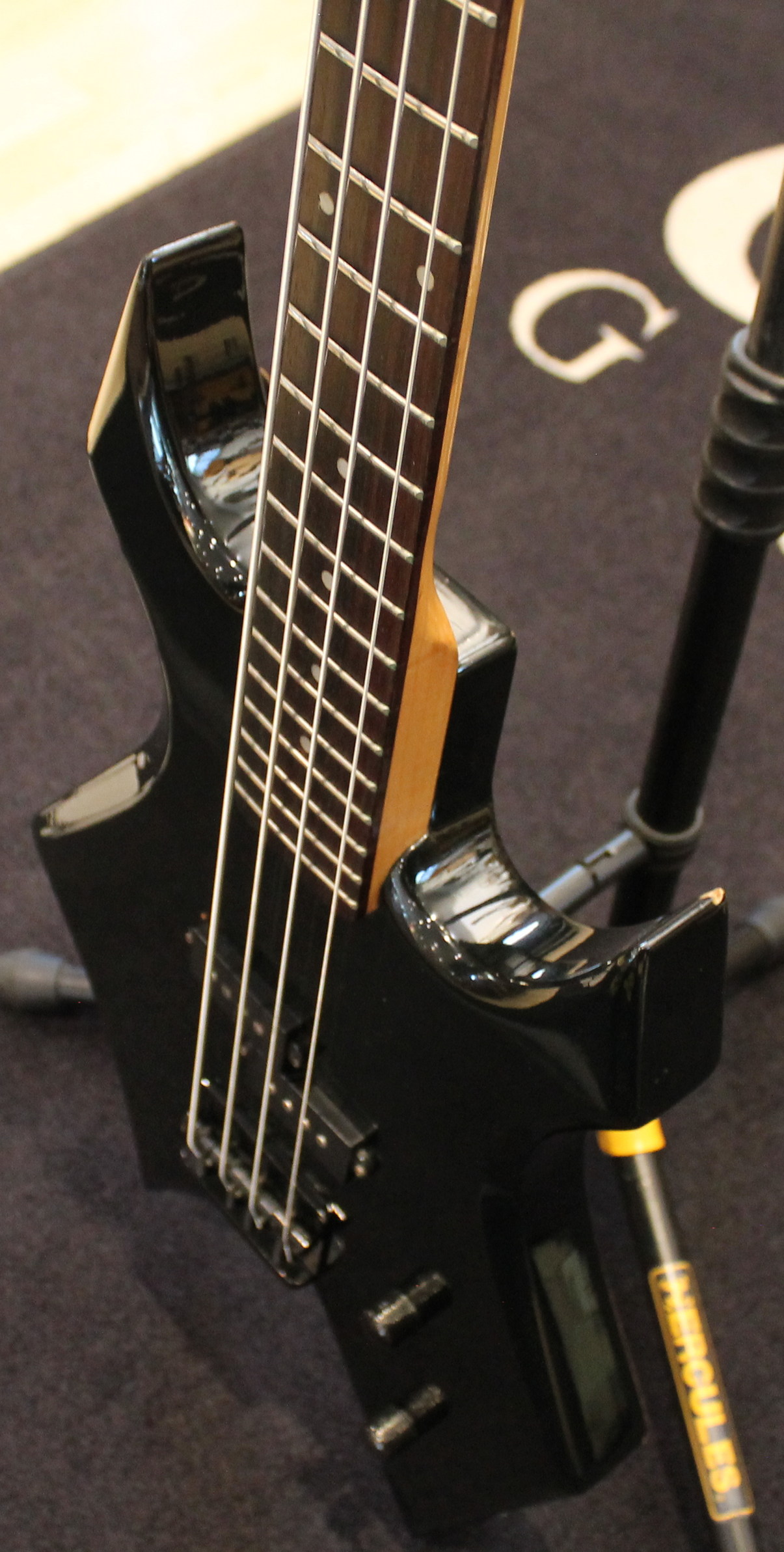 B.C. Rich Warlock Bass USATO cod. 20226 - immagine 4