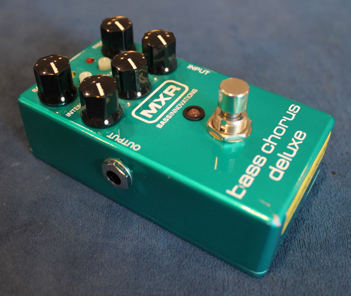 MXR M83 Bass Chorus Deluxe USATO cod. 50926 - immagine 3