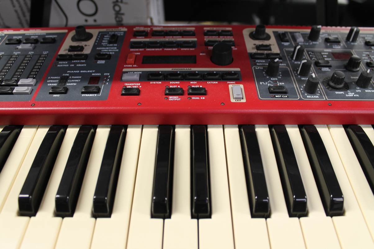 Nord Stage 2 Compact USATO cod. 51726 - immagine 4