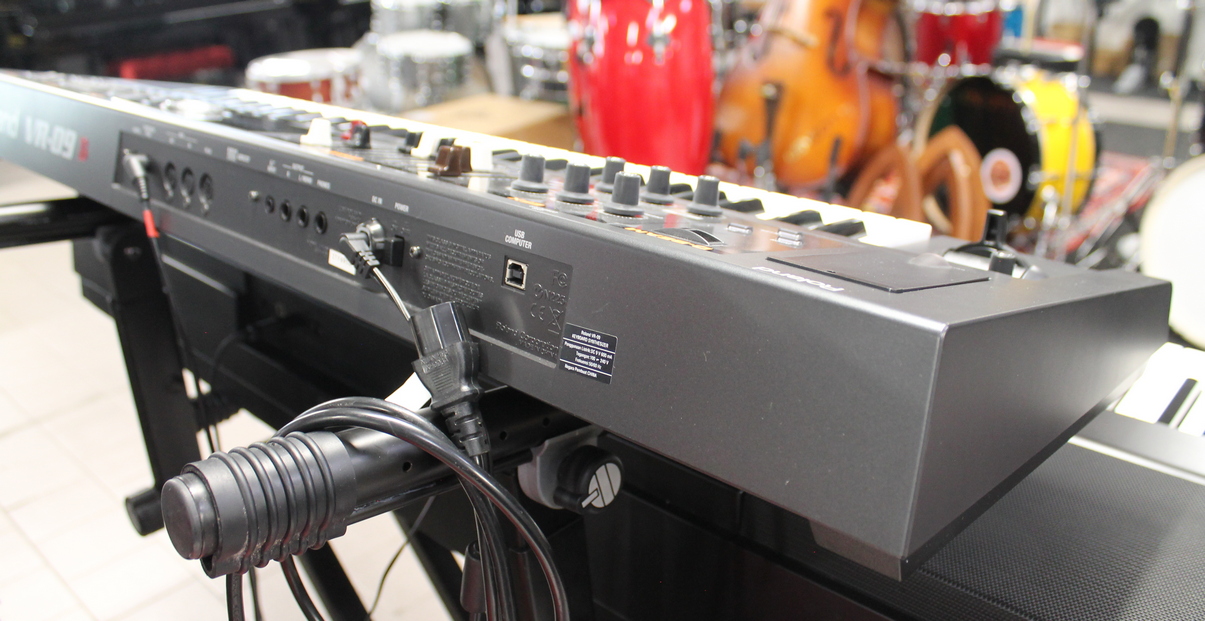 Roland VR-09B USATO cod. 50026 - immagine 7