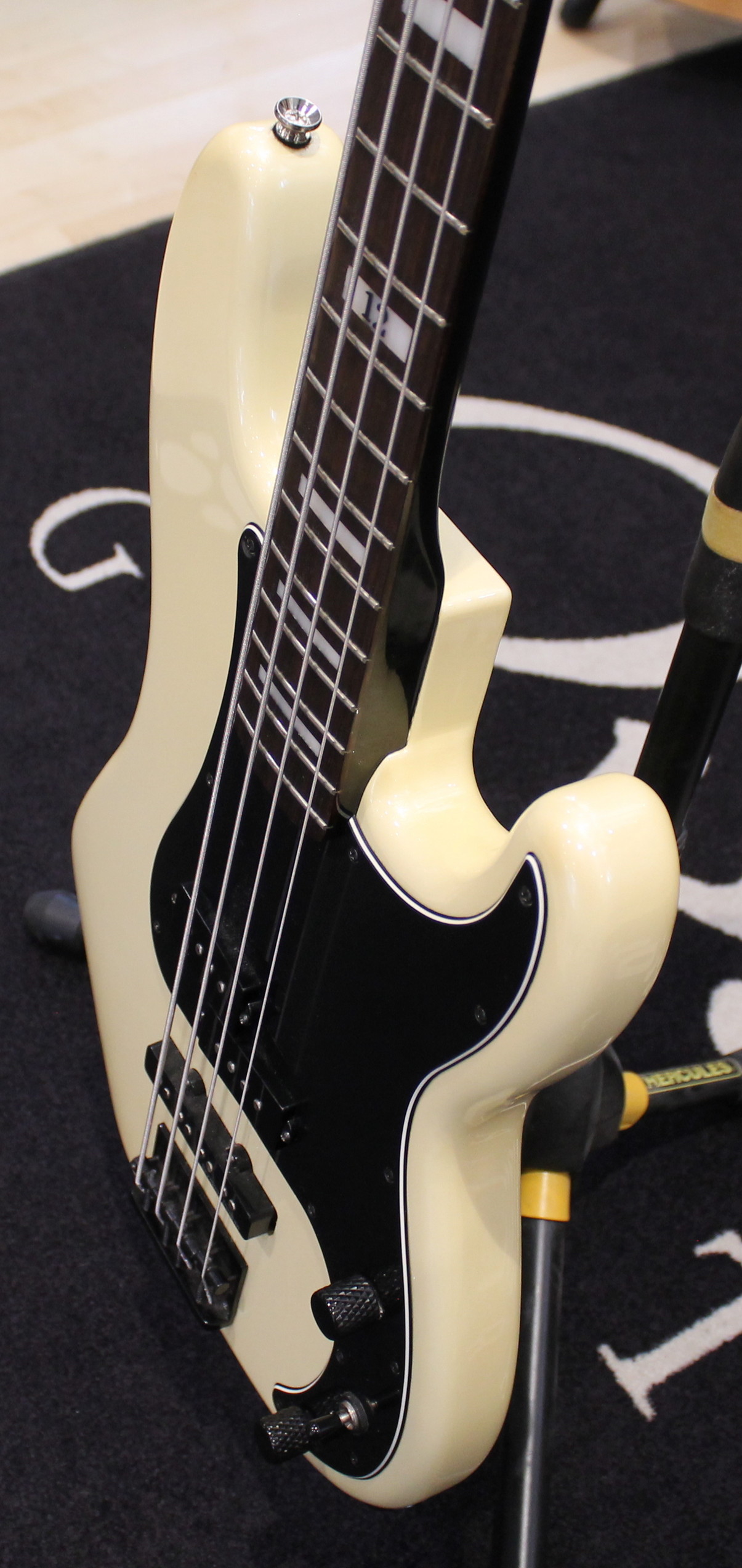 Fender Duff McKagan DLX P-Bass RW VPL USATO cod. 70326 - immagine 4