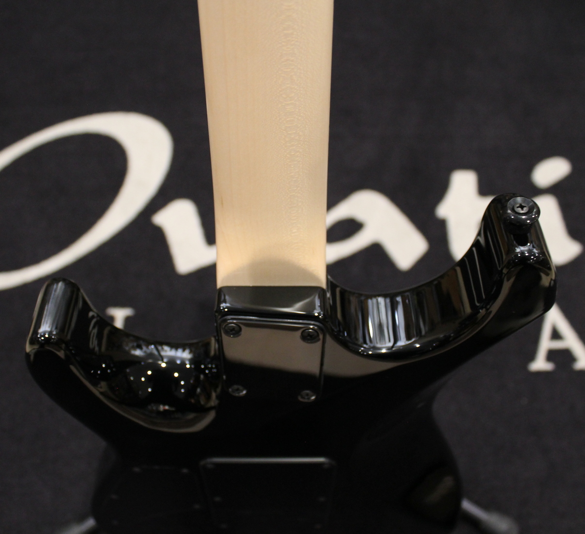 Suhr Standard Black Trans Black Thin Burst LTD - immagine 12